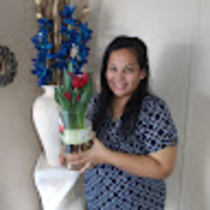 Meet your Posher, Idania